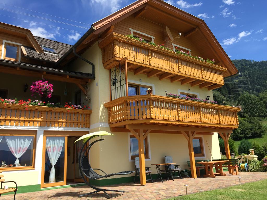 Landhaus Seeblick Otel Millstatt Dış mekan fotoğraf