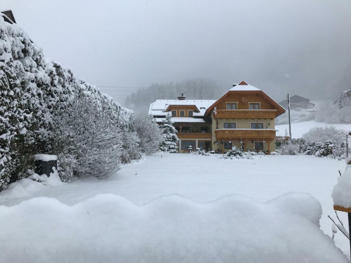 Landhaus Seeblick Otel Millstatt Dış mekan fotoğraf